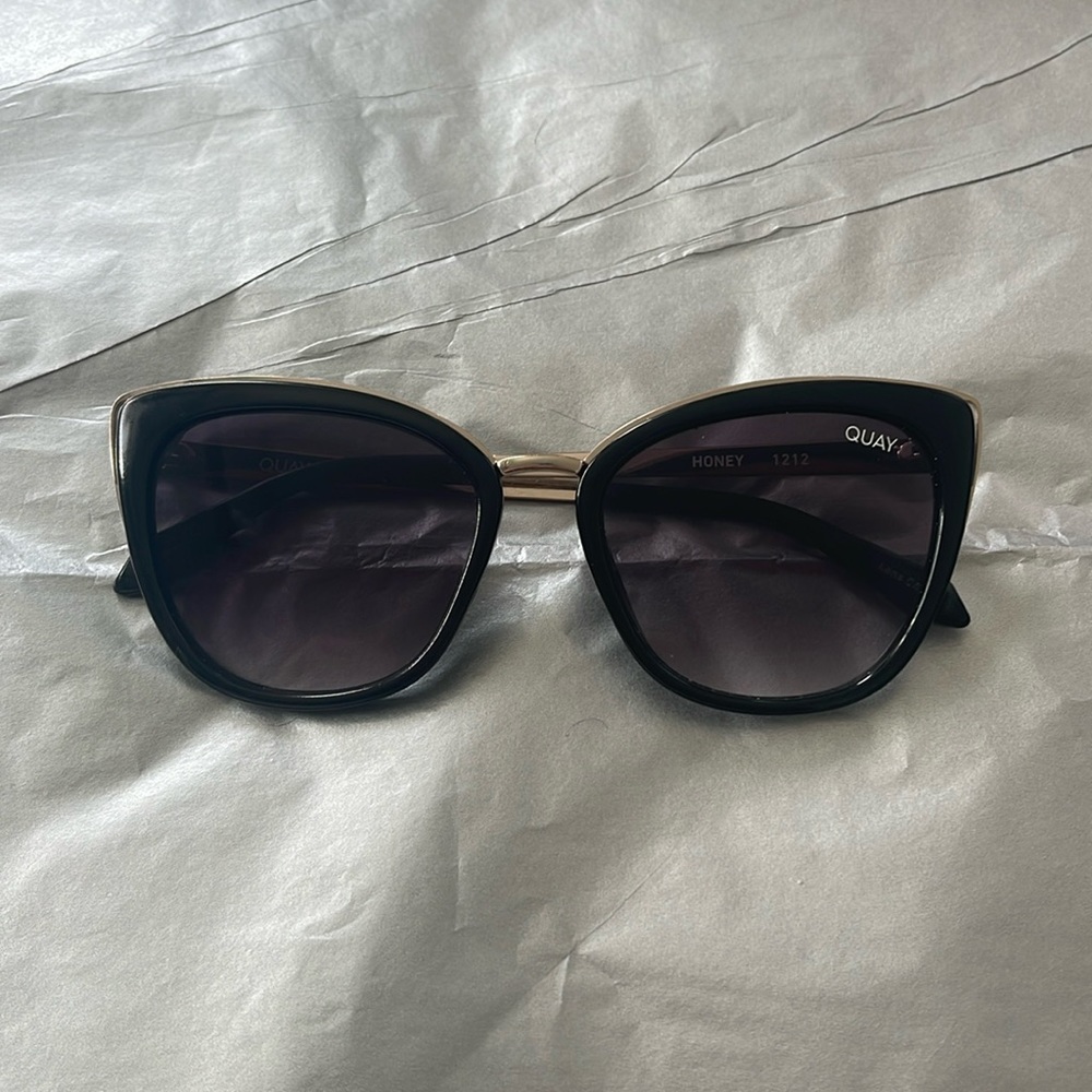 Quay Honey Sunglasses